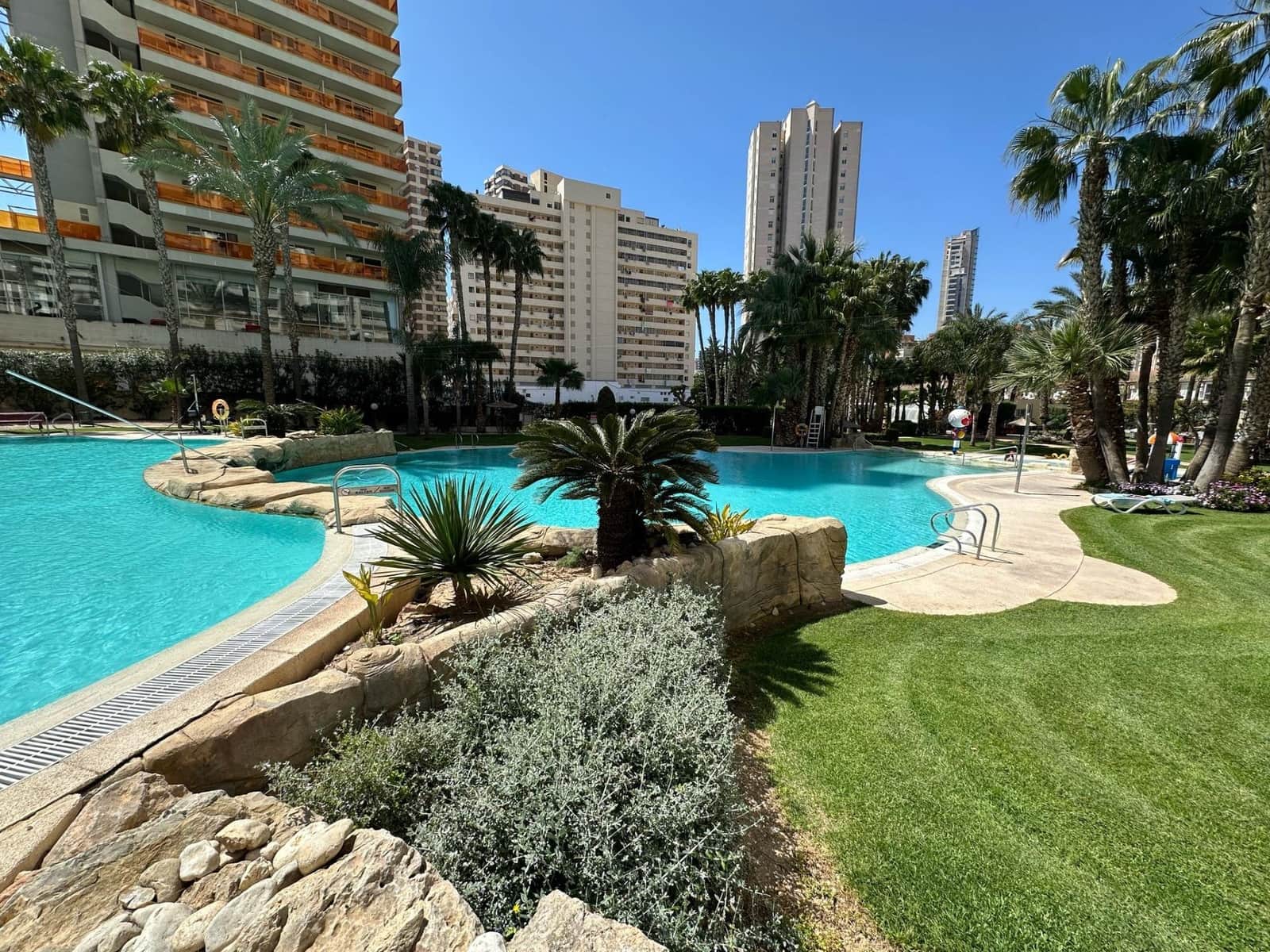 2 makuuhuone Huoneisto vuokrattavana paikassa Benidorm mukana uima-altaan 
autotalli - 1 500 € (Ref: 8924139)