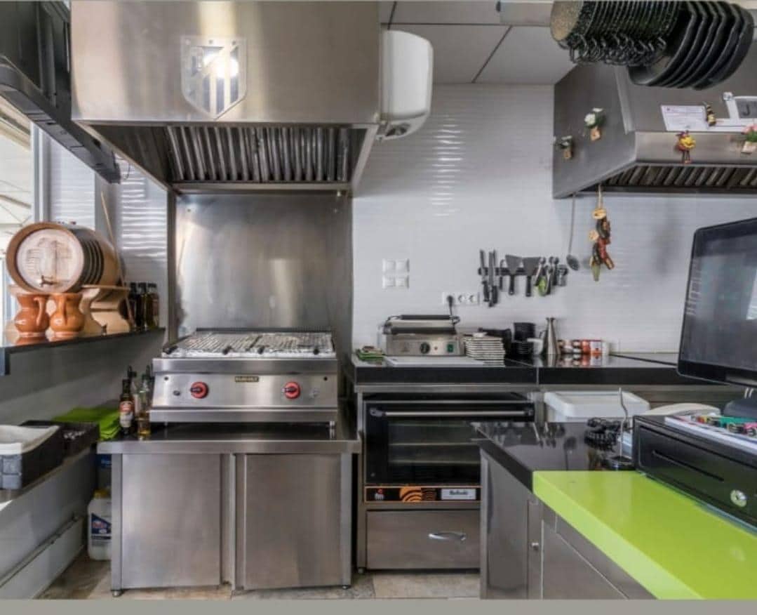 Erhverv til salg i Playa de San Juan - € 380.000 (Ref: 8926284)