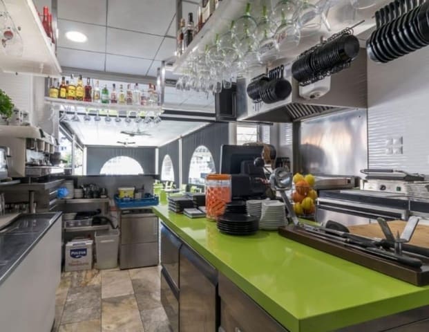 Kommersiell till salu i Playa de San Juan, Alicante stad - 380 000 € (Ref: 8926284)