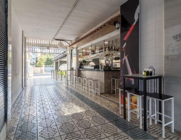 Kommersiell till salu i Playa de San Juan, Alicante stad - 380 000 € (Ref: 8926284)