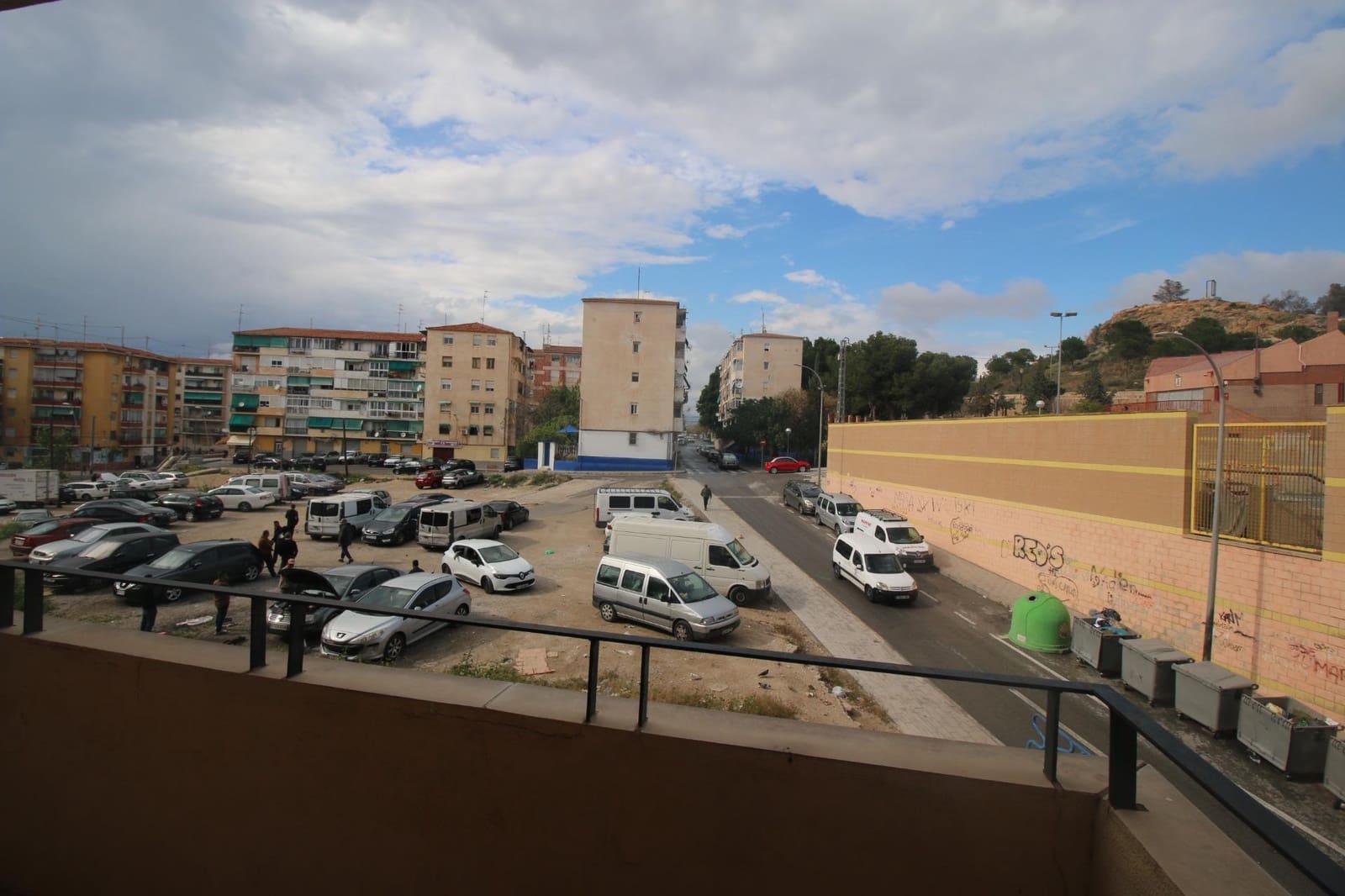 Piso de 3 habitaciones en Alicante / Alacant ciudad en venta - 79.000 € (Ref: 8946817)