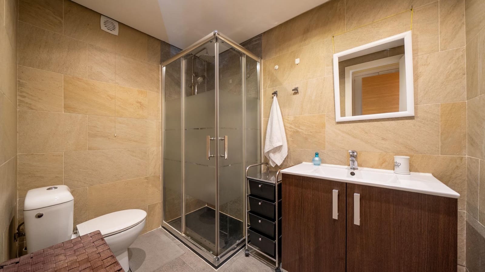 3 camera da letto Appartamento da affittare in Alicante citta - 1.100 € (Rif: 8949039)