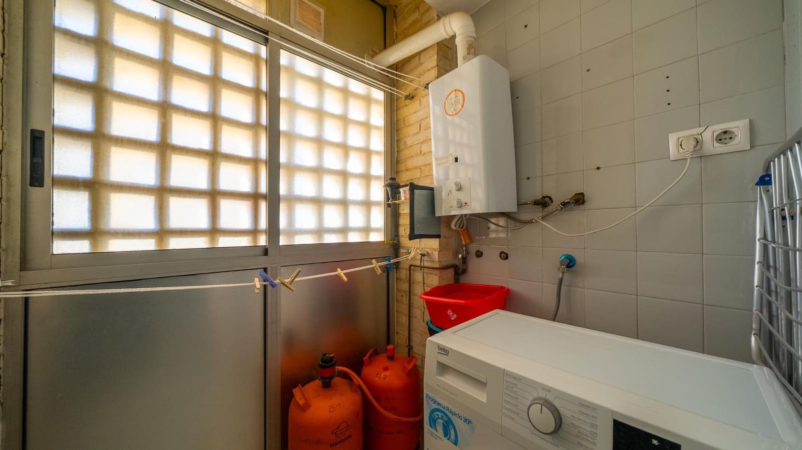 3 camera da letto Appartamento da affittare in Alicante citta - 1.100 € (Rif: 8949039)