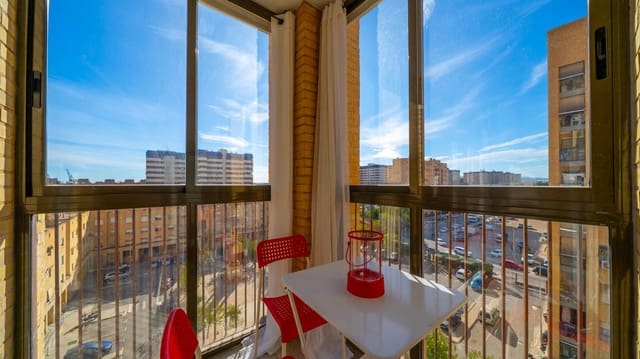 3 makuuhuone Asunto vuokrattavana paikassa Babel, Alicante kaupunki - 1 100 € (Ref: 8949039)