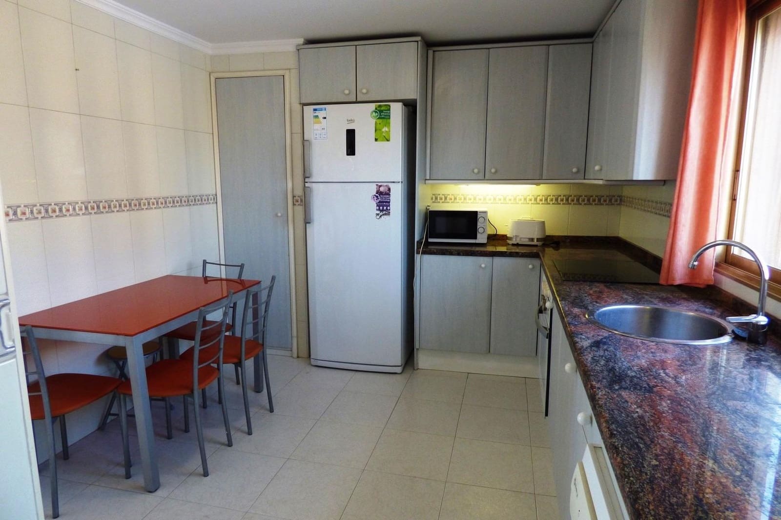 4 soverom Leilighet til salgs i Playa de San Juan med svømmebasseng garasje - € 549 900 (Ref: 8949041)