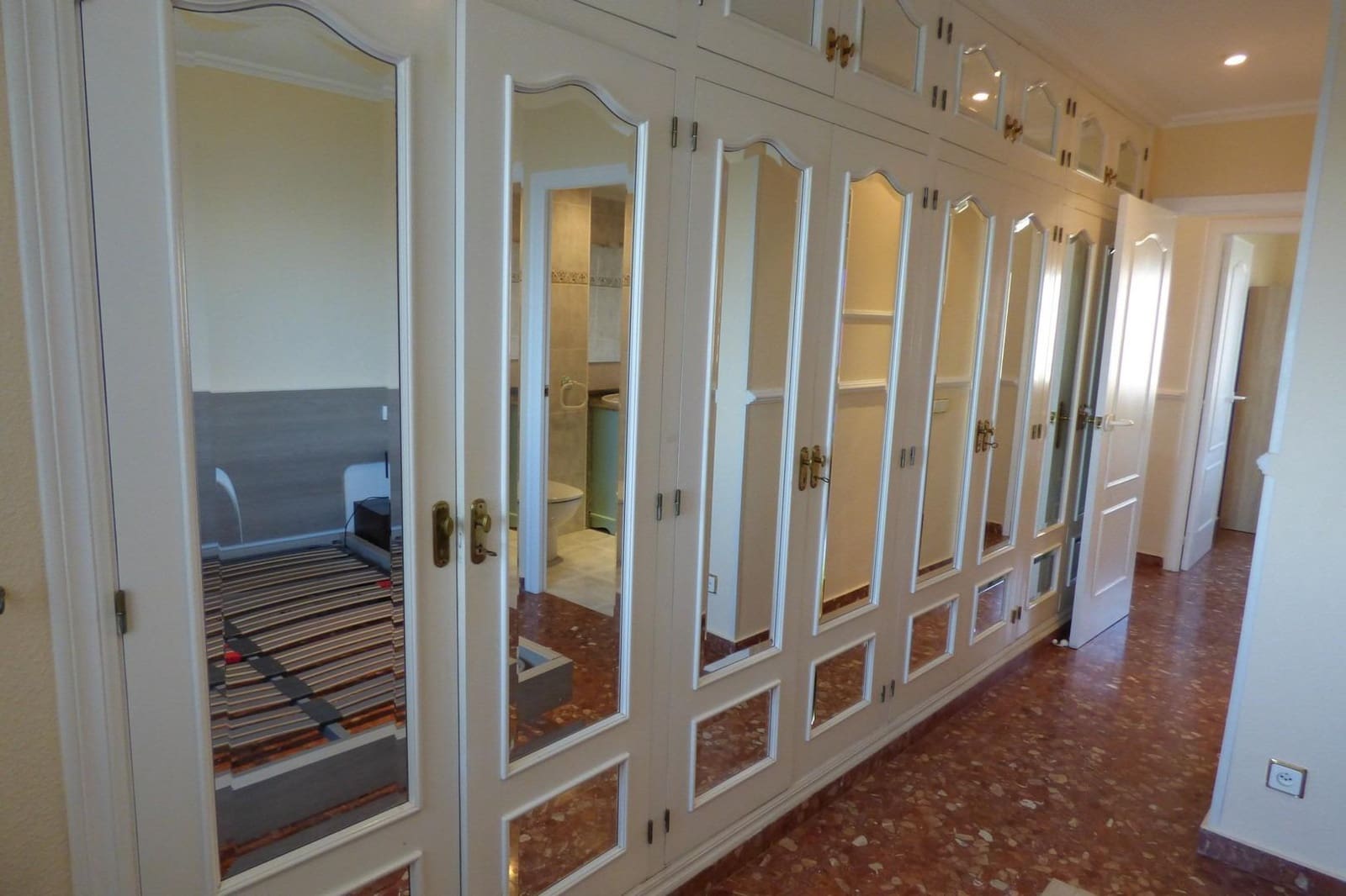 4 soverom Leilighet til salgs i Playa de San Juan med svømmebasseng garasje - € 549 900 (Ref: 8949041)