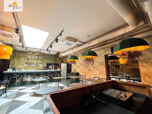 Entreprise à louer à Cami Fondo, Valence ville - 7 000 € (Ref: 8951887)