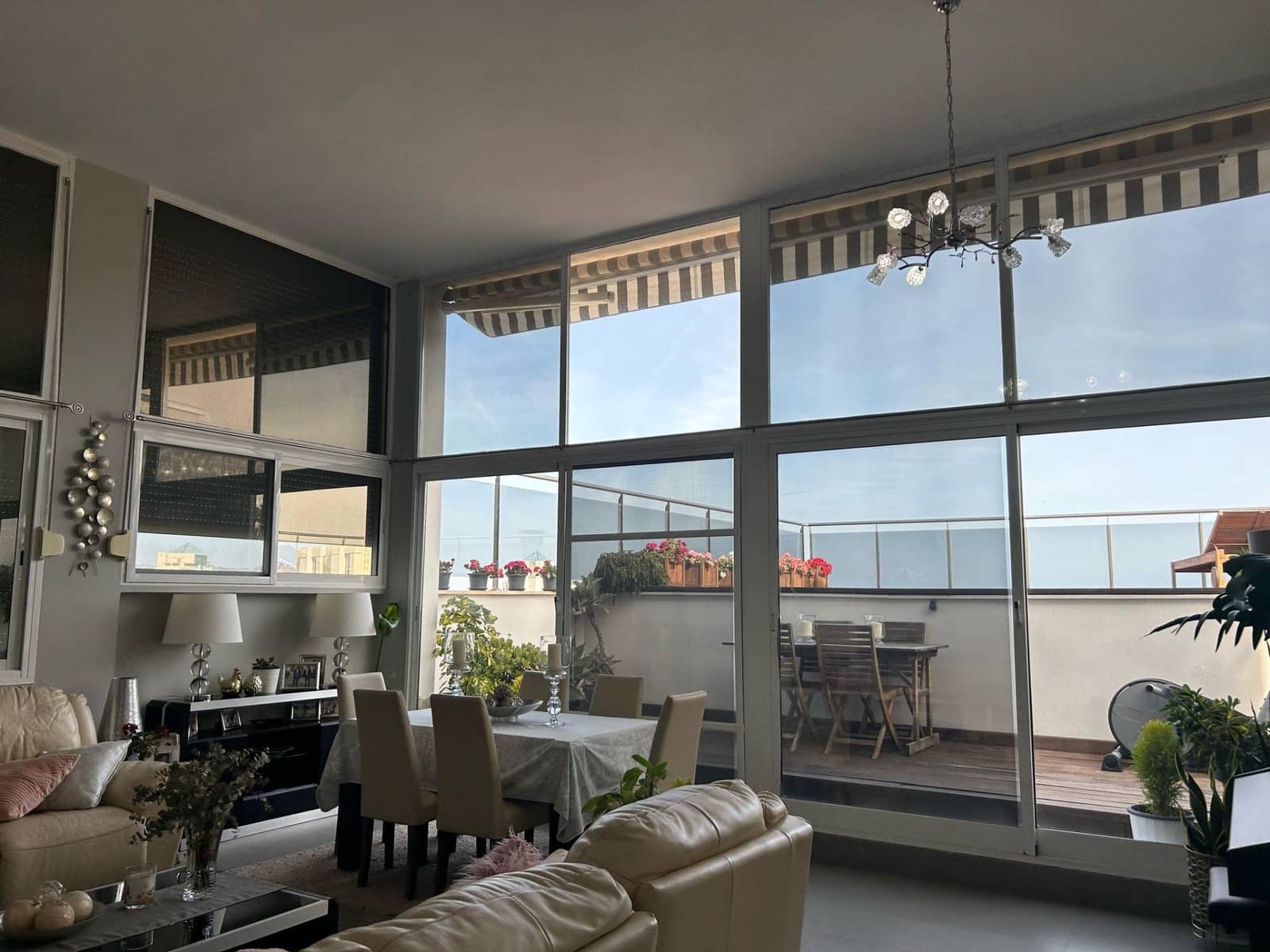 3 sypialnia Penthouse na sprzedaż w La Villajoyosa / Vila Joiosa z basenem garażem - 580 000 € (Ref: 8957223)