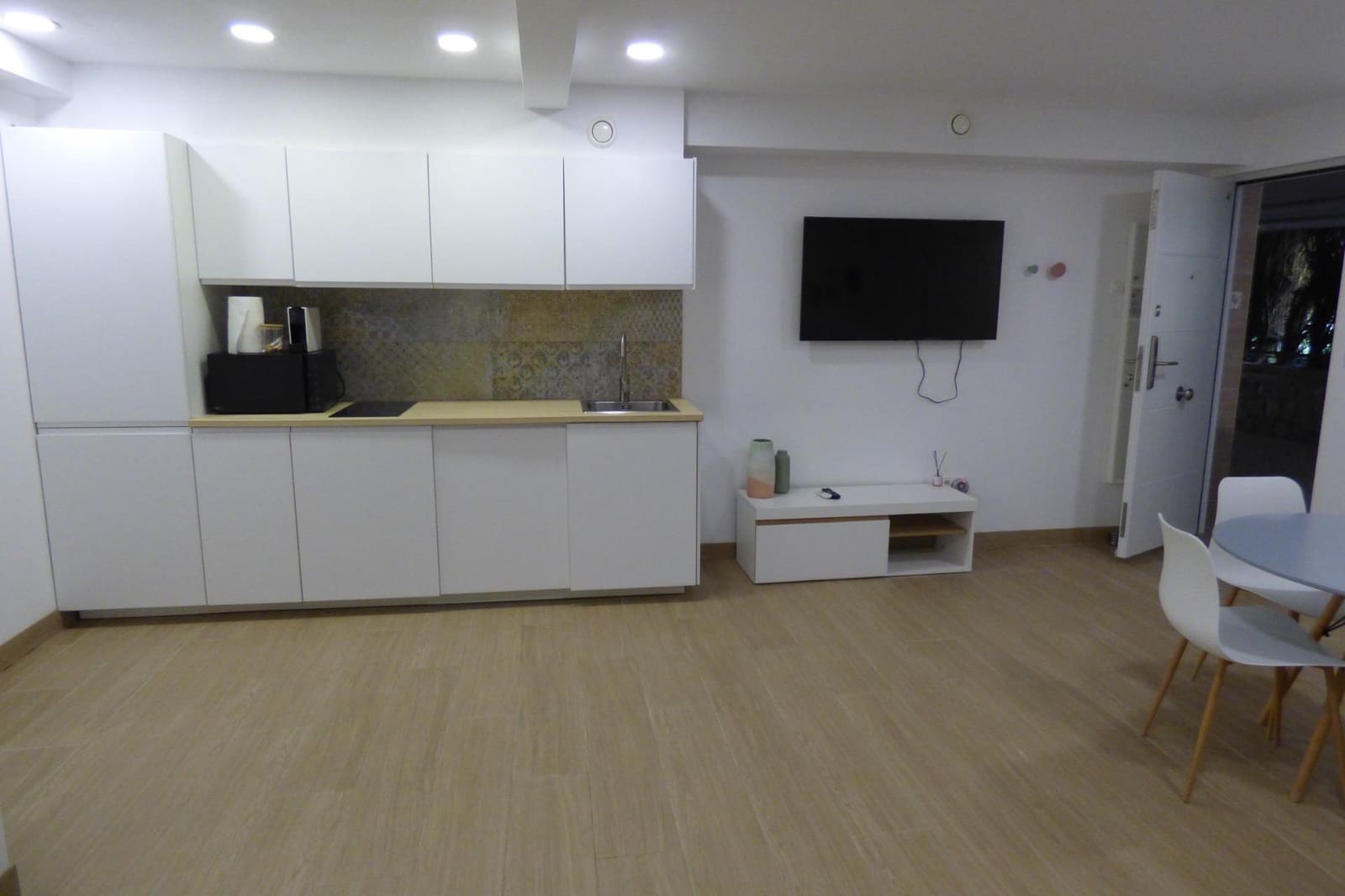 Studio til salg i Alicante by - € 159.000 (Ref: 8972638)