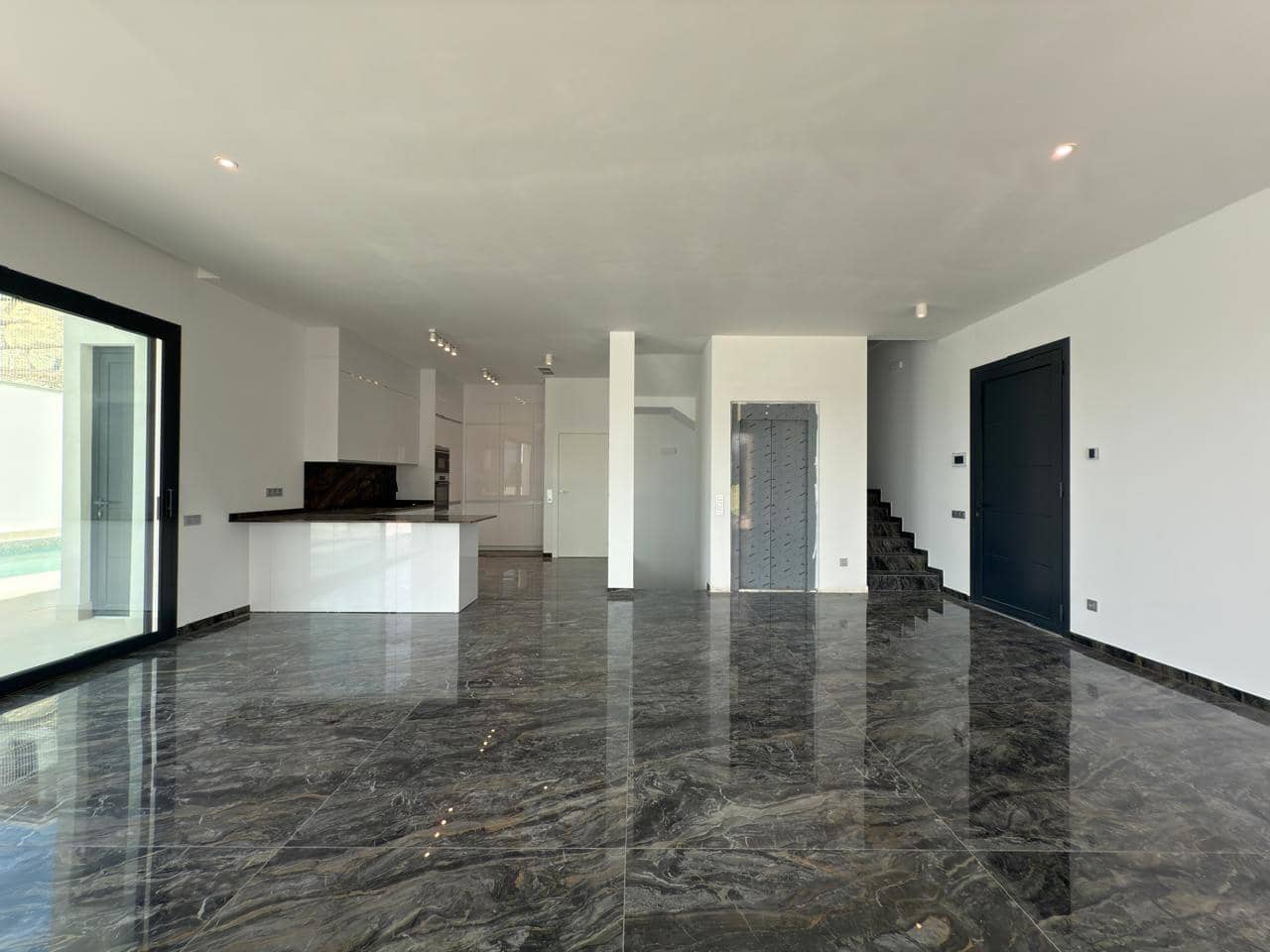 7 sypialnia Willa na sprzedaż w Finestrat z basenem garażem - 2 200 000 € (Ref: 8982465)