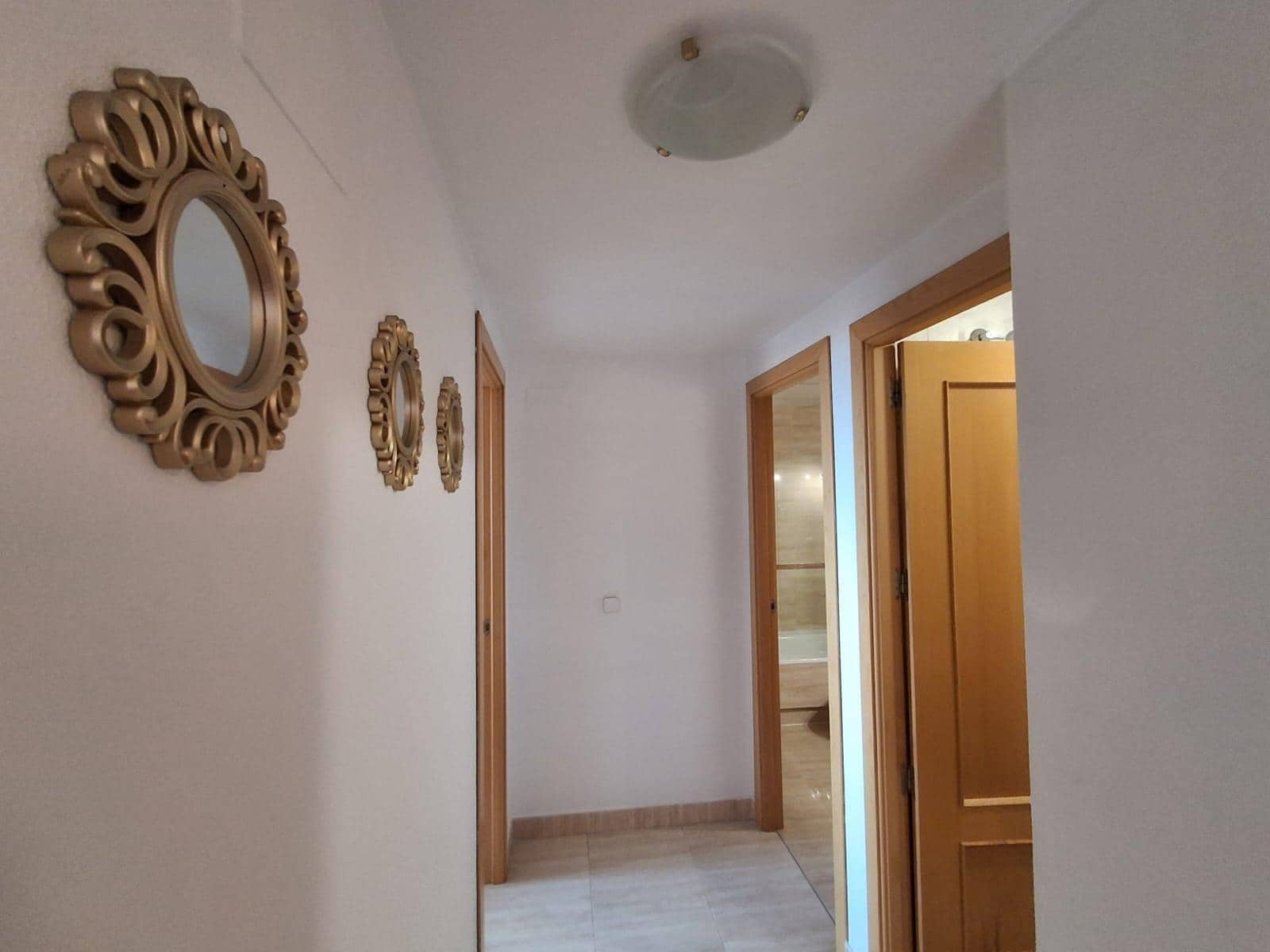 Apartamento de 2 habitaciones en La Villajoyosa / Vila Joiosa en alquiler con piscina - 1.300 € (Ref: 8986108)