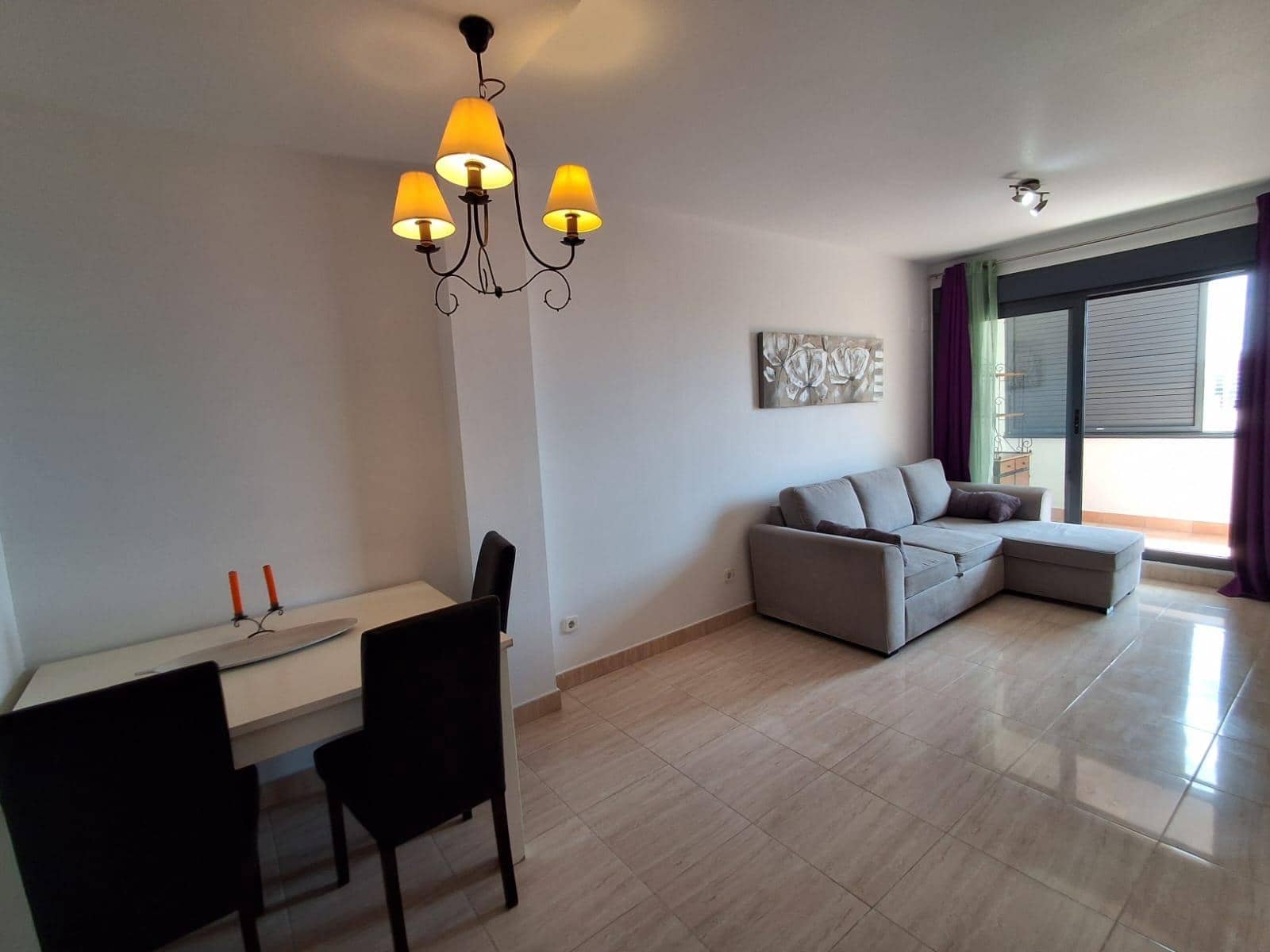 Apartamento de 2 habitaciones en La Villajoyosa / Vila Joiosa en alquiler con piscina - 1.300 € (Ref: 8986108)