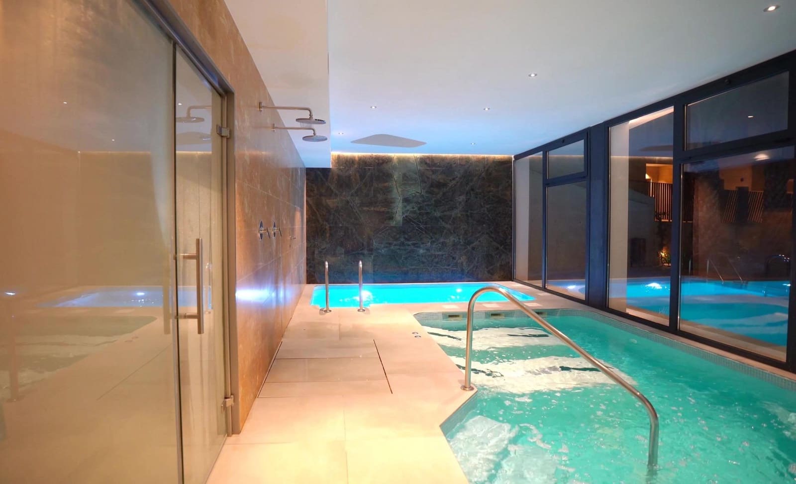 4 soveværelse Lejlighed til salg i La Villajoyosa / Vila Joiosa med swimmingpool - € 580.000 (Ref: 8992570)