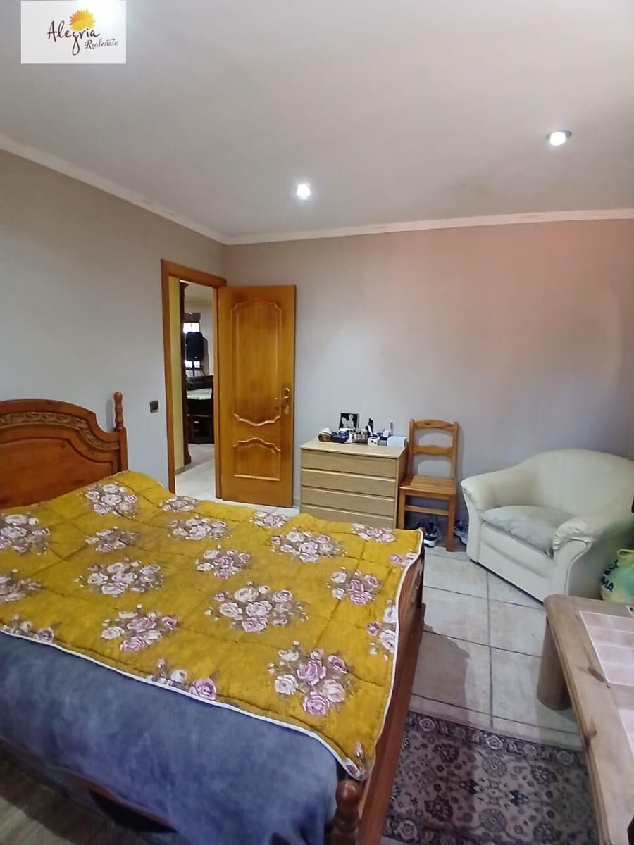 5 makuuhuone Huvila myytävänä paikassa Albalat dels Tarongers mukana uima-altaan 
autotalli - 325 000 € (Ref: 8998777)