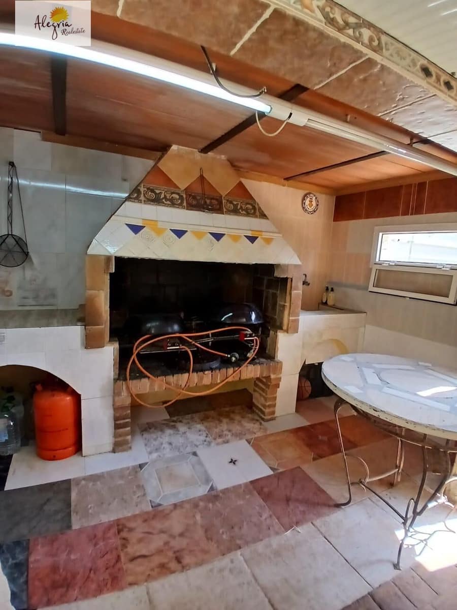 5 makuuhuone Huvila myytävänä paikassa Albalat dels Tarongers mukana uima-altaan 
autotalli - 325 000 € (Ref: 8998777)