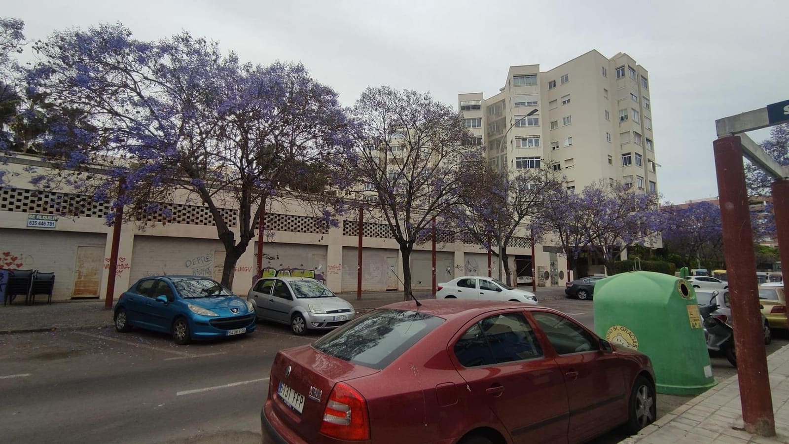 Commercial for sale in Alicante / Alacant city - € 125,000 (Ref: 8998780)