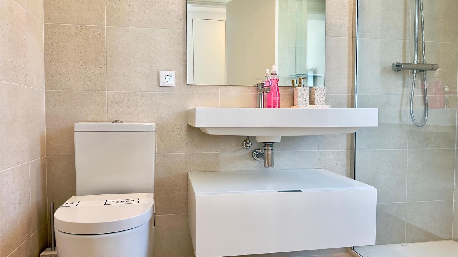 3 slaapkamer Appartement te koop in Alicante stad met zwembad - € 539.000 (Ref: 9001160)