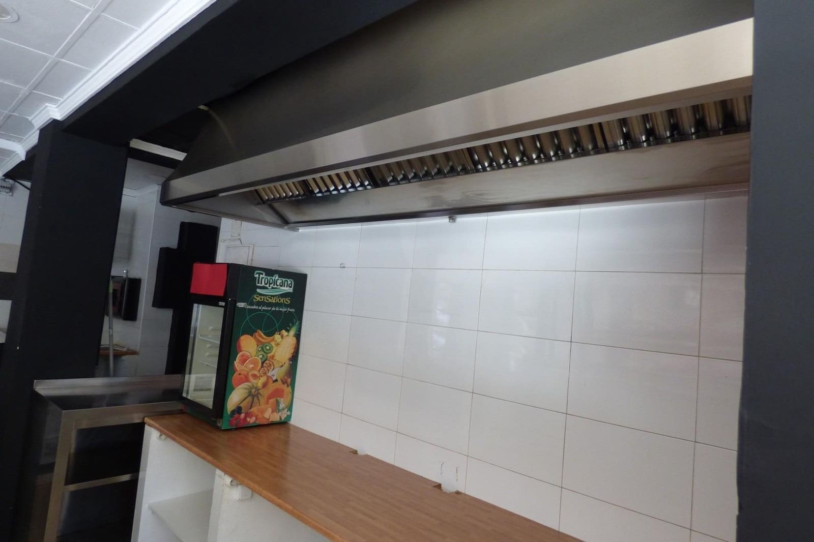Local Commercial à louer à Alicante ville avec garage - 925 € (Ref: 9005053)