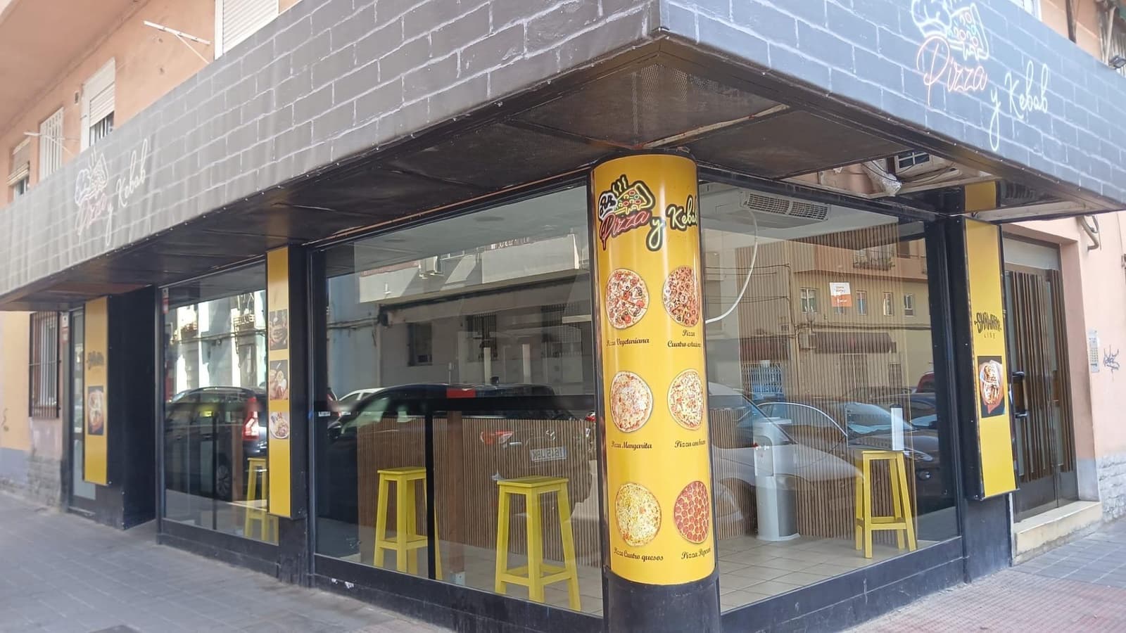 Local Commercial à louer à Alicante ville avec garage - 925 € (Ref: 9005053)