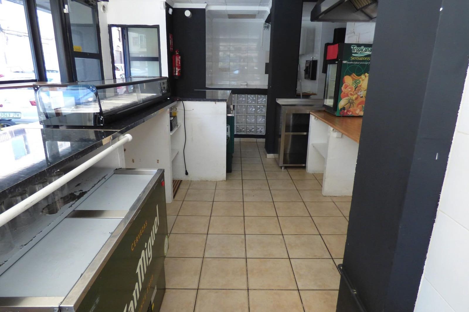Local Commercial à louer à Alicante ville avec garage - 925 € (Ref: 9005053)