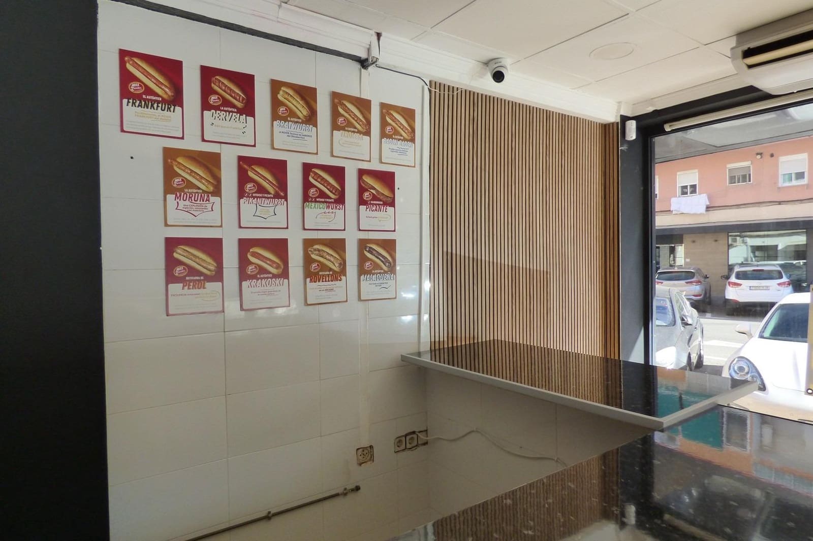 Local Commercial à louer à Alicante ville avec garage - 925 € (Ref: 9005053)