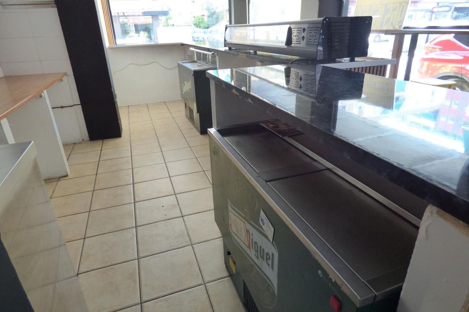 Local Commercial à louer à Alicante ville avec garage - 925 € (Ref: 9005053)