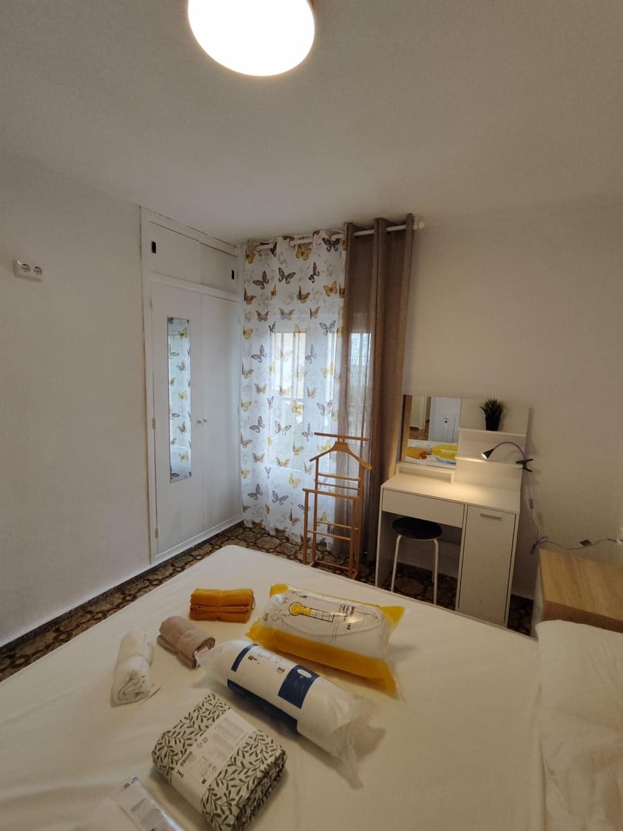 3 soverom Leilighet til salgs i Alicante by - € 125 000 (Ref: 9014365)