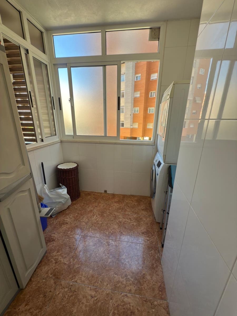 3 chambre Appartement à vendre à Alicante ville avec piscine garage - 395 000 € (Ref: 9021112)