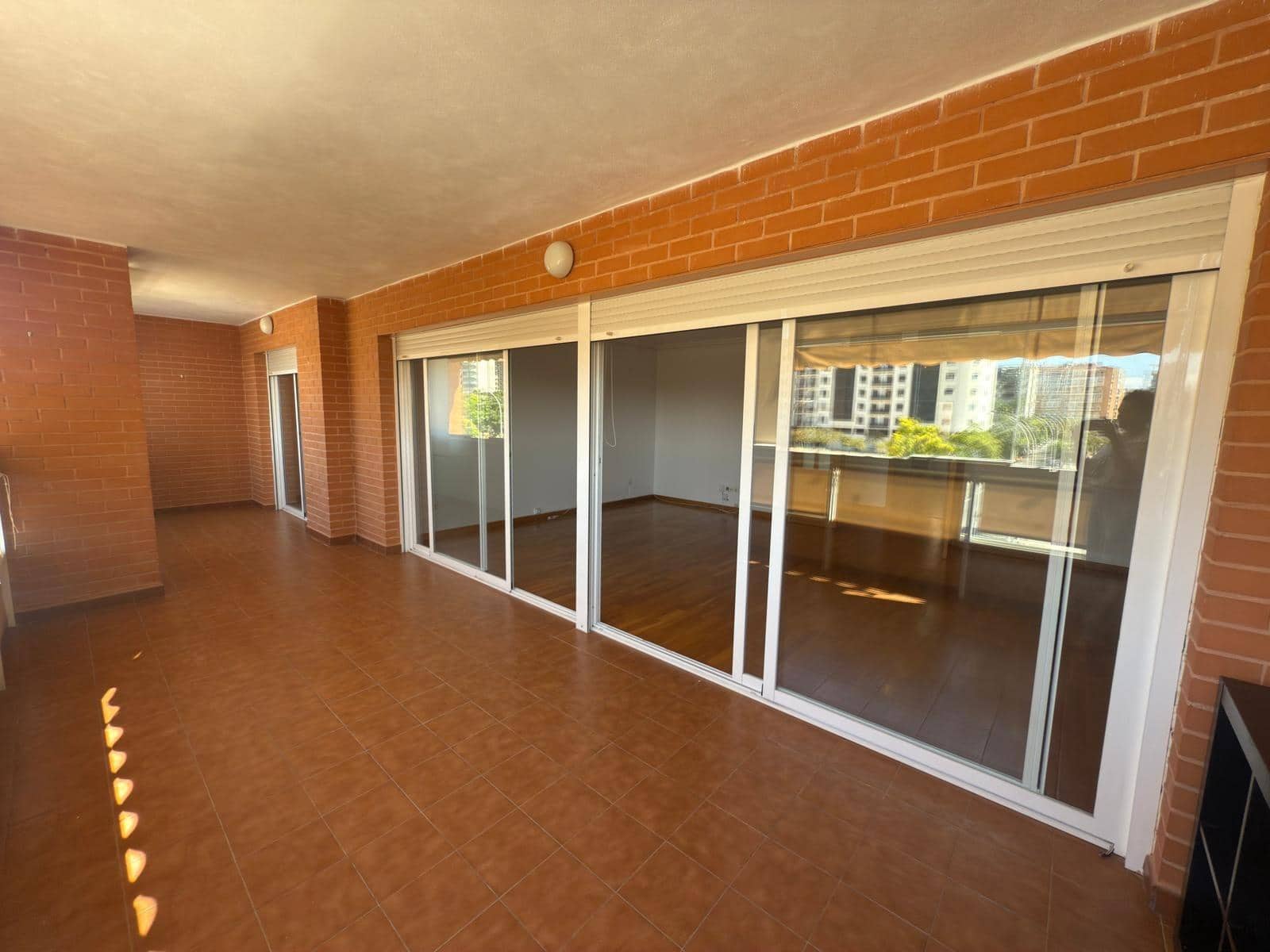 3 chambre Appartement à vendre à Alicante ville avec piscine garage - 395 000 € (Ref: 9021112)
