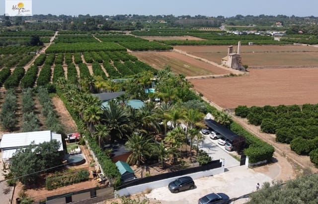 7 makuuhuone Huvila myytävänä paikassa Bétera mukana uima-altaan - 1 090 000 € (Ref: 9024168)