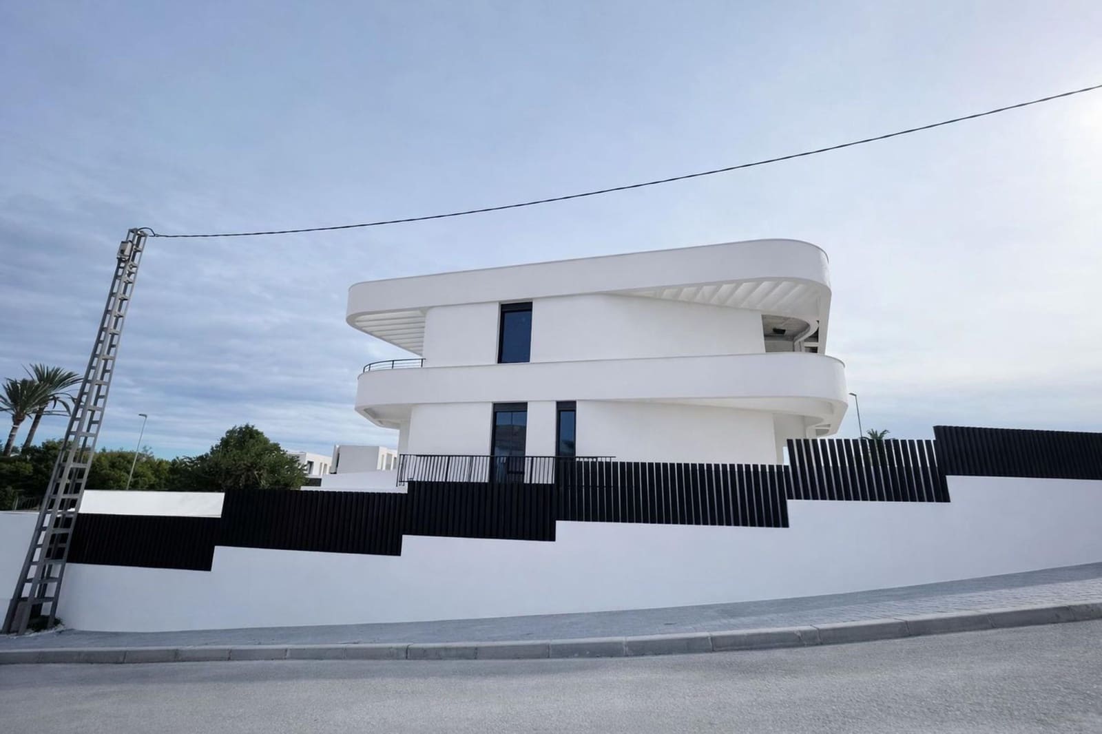 4 bedroom Villa for sale in La Font with garage - € 1,278,000 (Ref: 9032275)