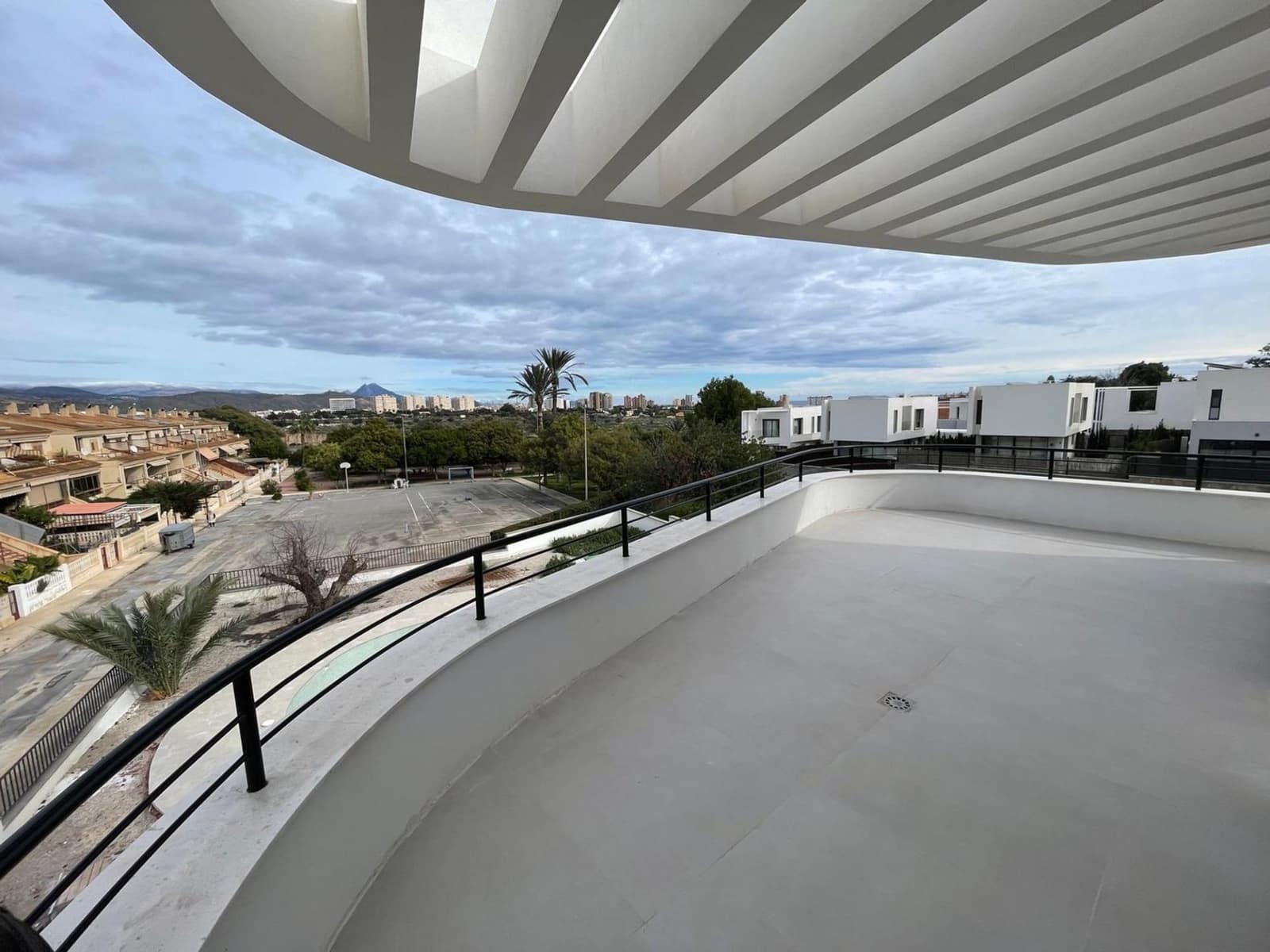 4 bedroom Villa for sale in La Font with garage - € 1,278,000 (Ref: 9032275)