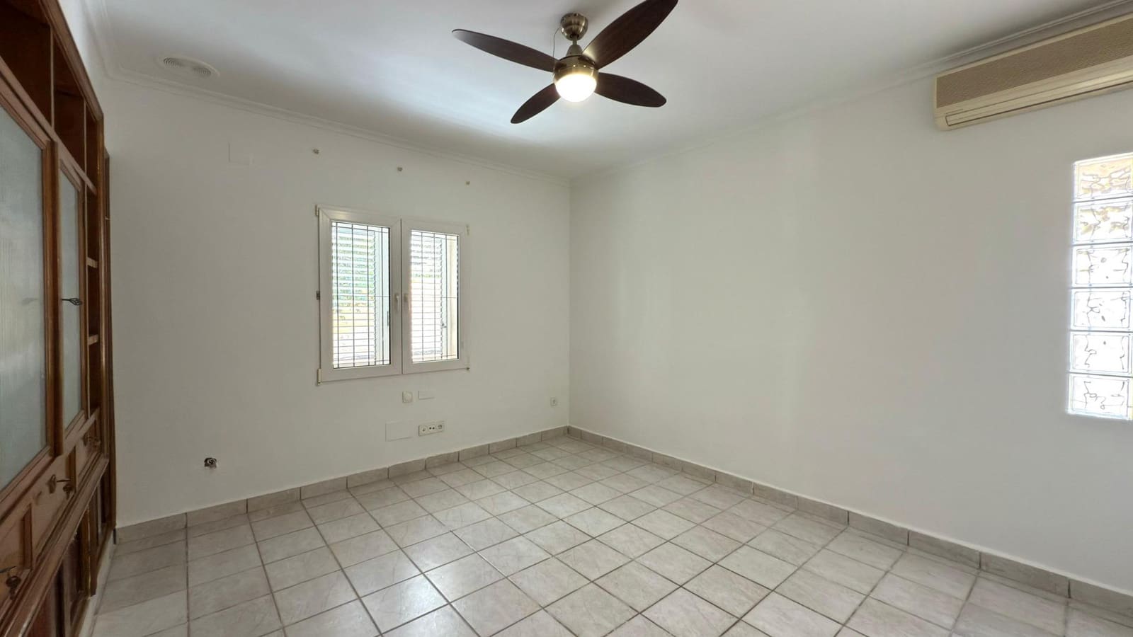 6 sypialnia Willa na sprzedaż w Miasto Alicante / Alacant z basenem garażem - 1 400 000 € (Ref: 9034635)