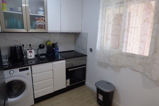 1 soveværelse Studio til salg i Albufereta, Alicante by med swimmingpool - € 220.000 (Ref: 9034636)