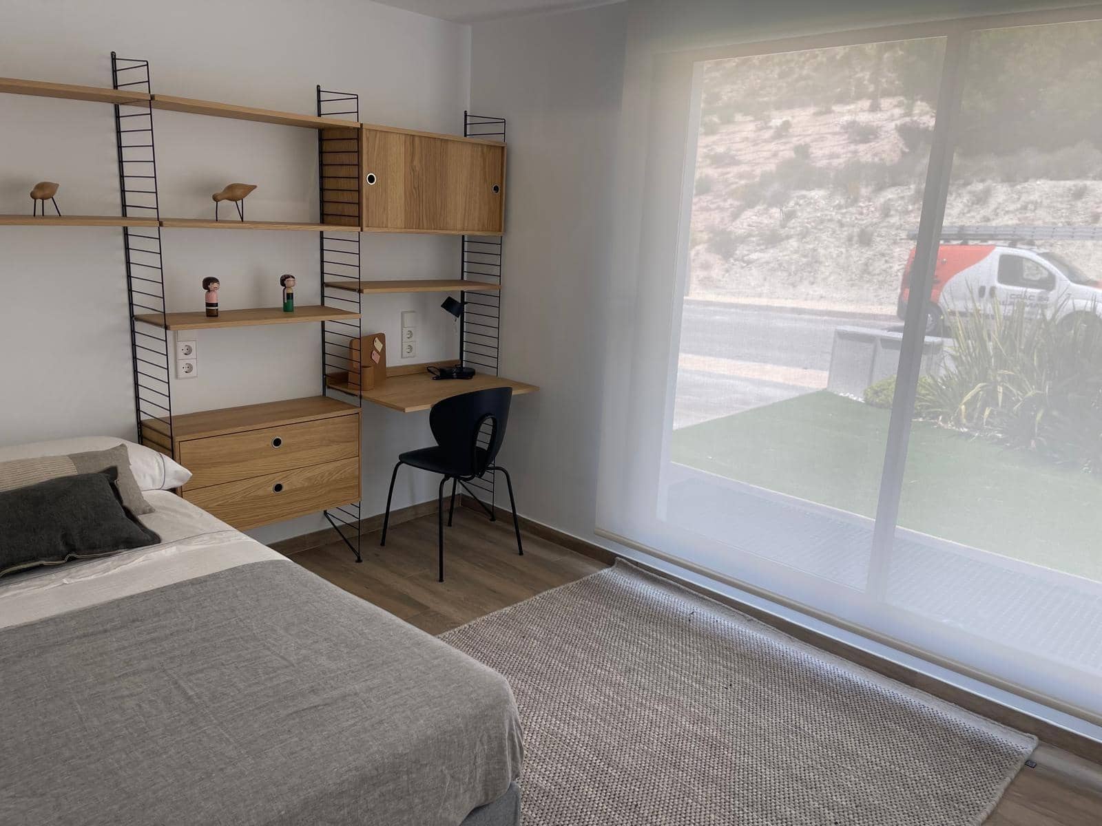 3 bedroom Villa for rent in Monforte del Cid with pool garage - € 3,250 (Ref: 9048927)