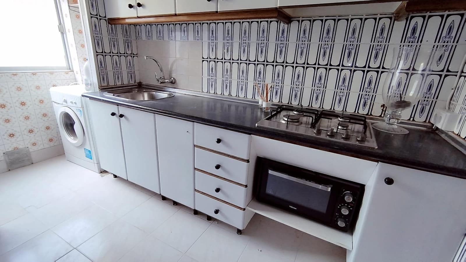 3 quarto Apartamento para arrendar em Alicante cidade - 850 € (Ref: 9051142)
