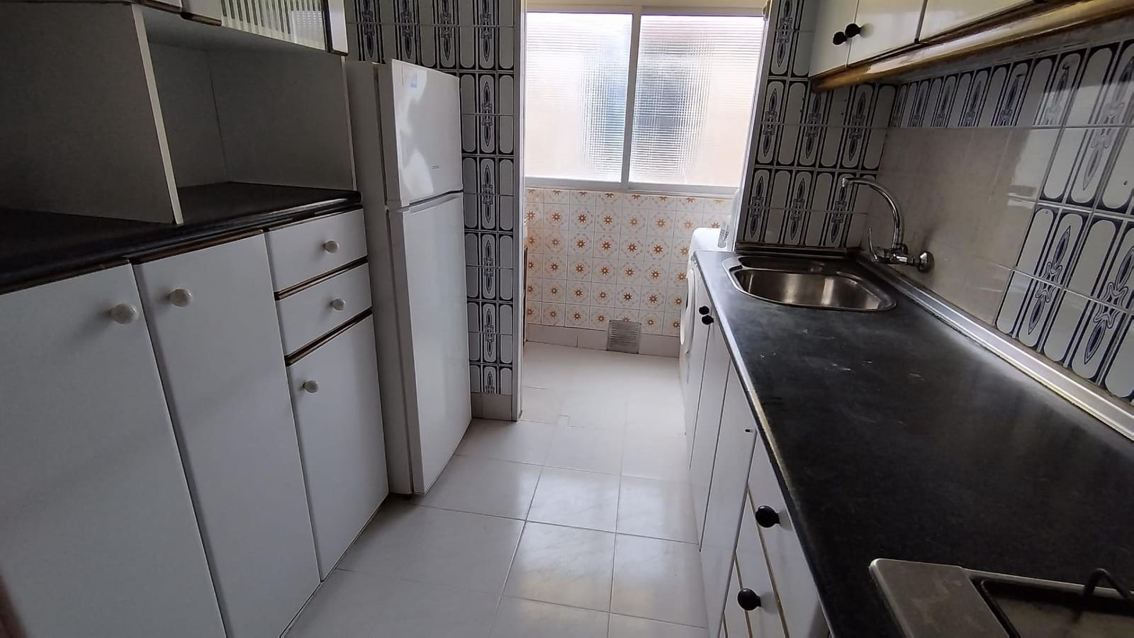 3 quarto Apartamento para arrendar em Alicante cidade - 850 € (Ref: 9051142)