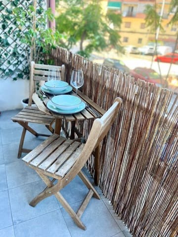 2 soveværelse Lejlighed til leje i Carolinas Altas, Alicante by - € 2.200 (Ref: 9059484)
