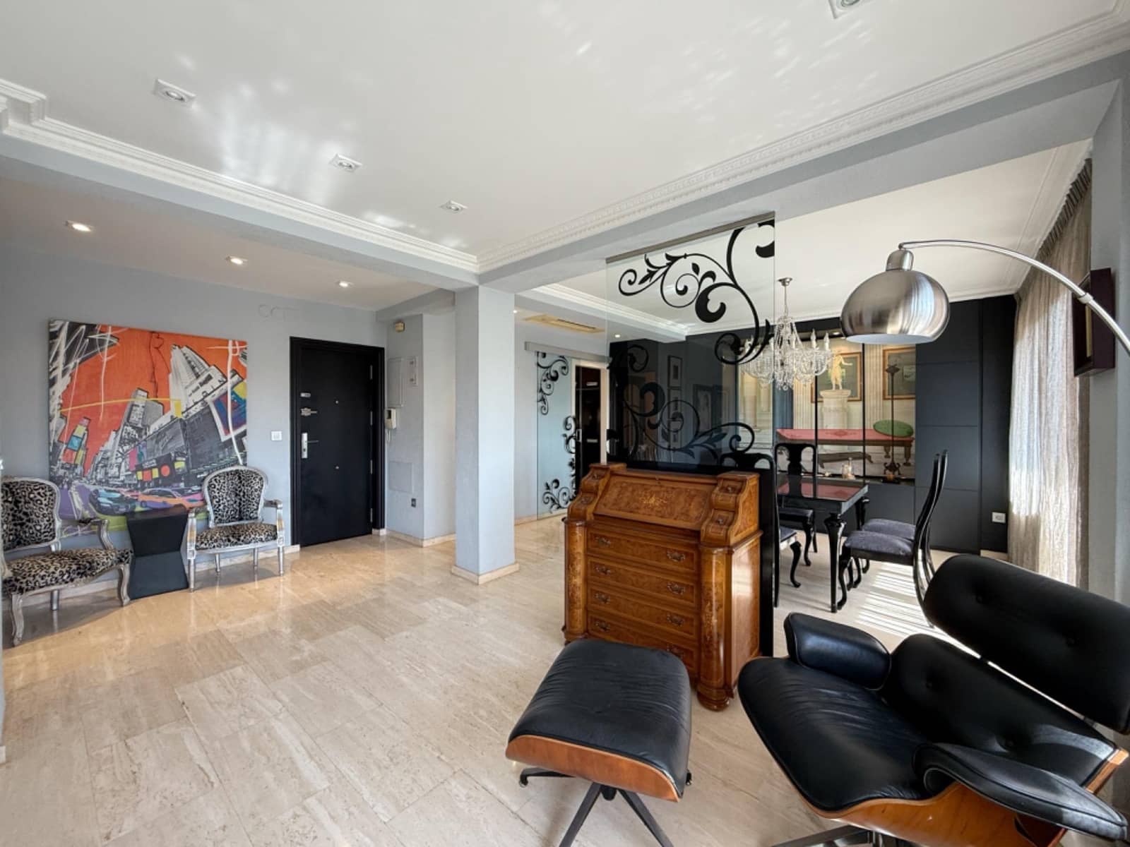 3 sovrum Lägenhet att hyra i Alicante stad med garage - 1 500 € (Ref: 9100825)