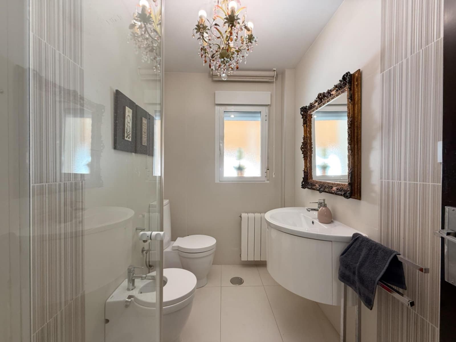 3 sovrum Lägenhet att hyra i Alicante stad med garage - 1 500 € (Ref: 9100825)