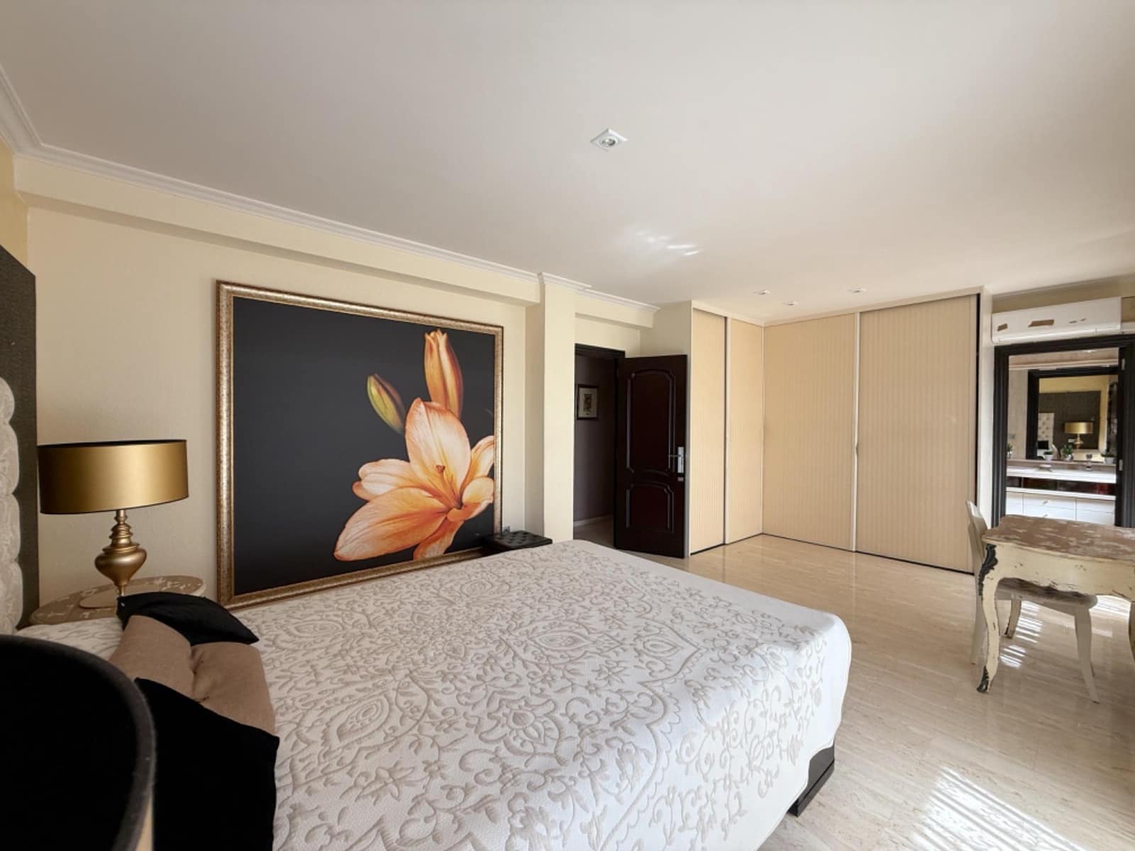 3 sovrum Lägenhet att hyra i Alicante stad med garage - 1 500 € (Ref: 9100825)