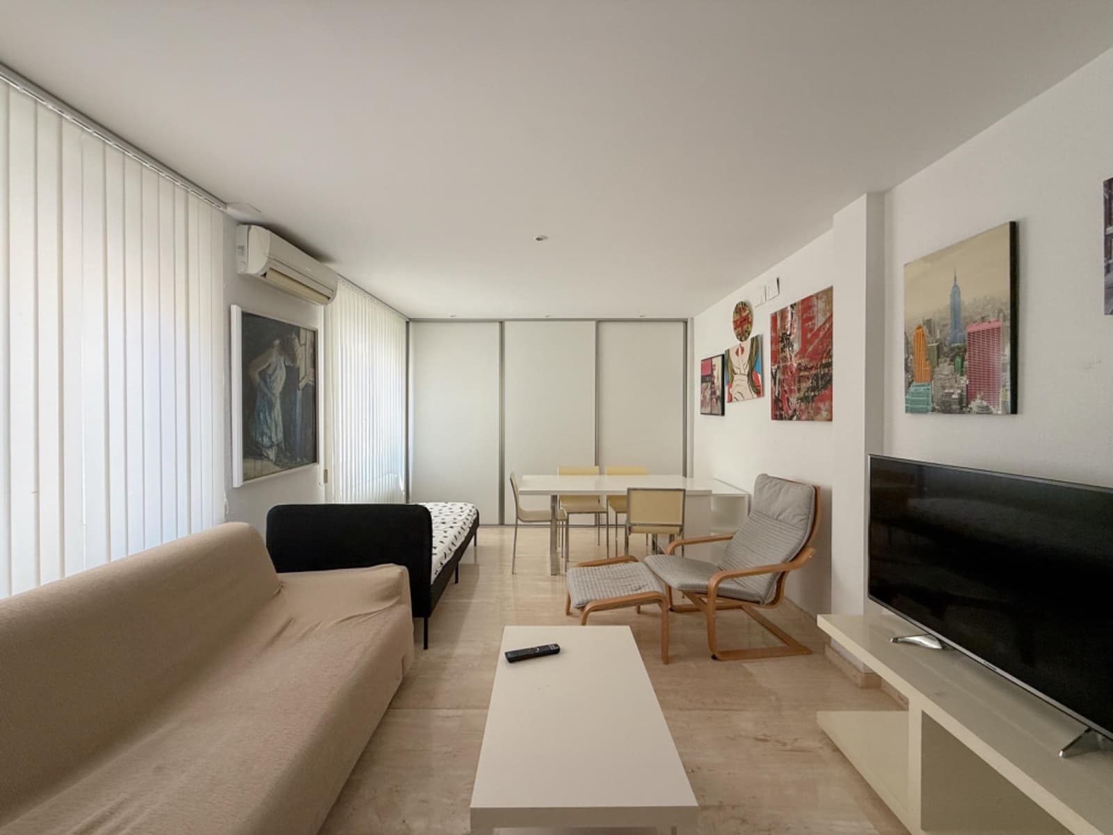 3 sovrum Lägenhet att hyra i Alicante stad med garage - 1 500 € (Ref: 9100825)