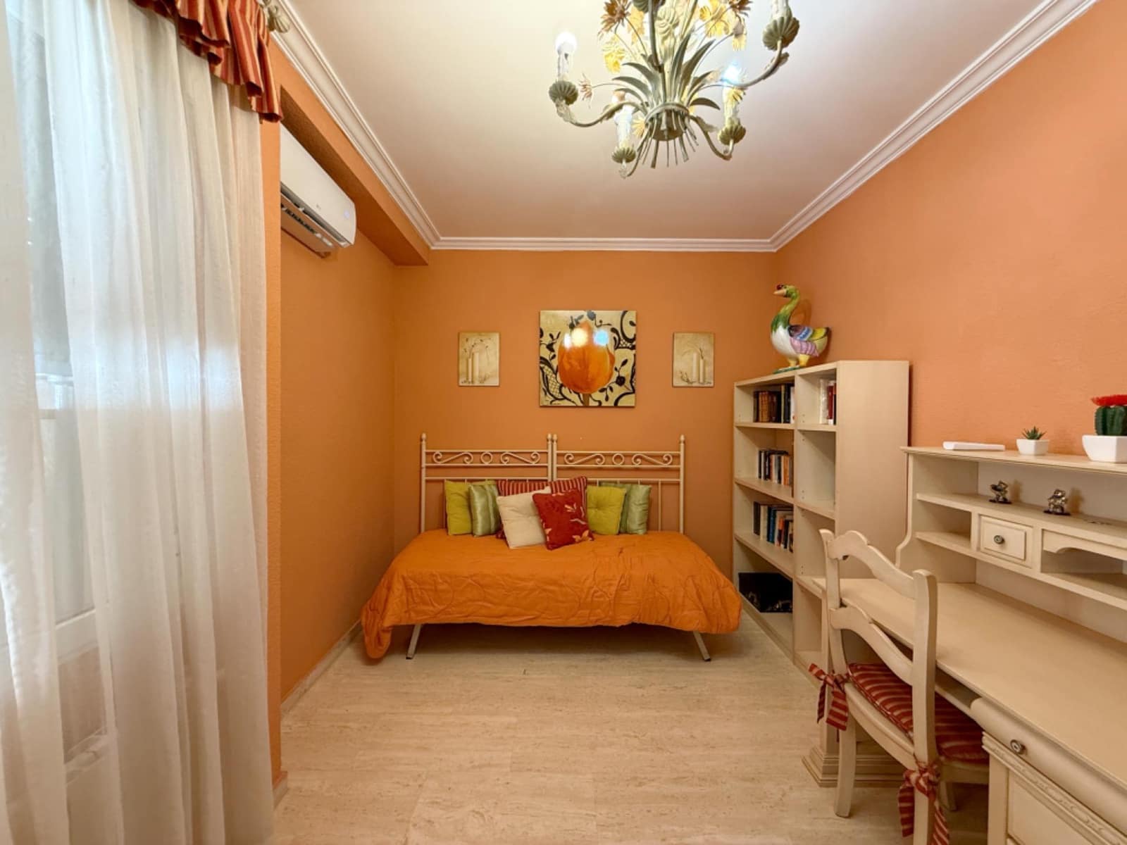 3 sovrum Lägenhet att hyra i Alicante stad med garage - 1 500 € (Ref: 9100825)