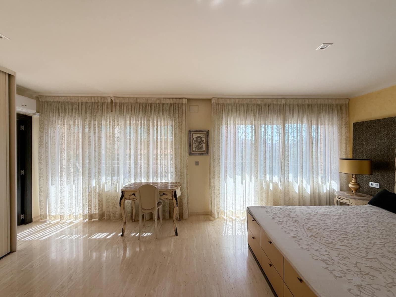 3 sovrum Lägenhet att hyra i Alicante stad med garage - 1 500 € (Ref: 9100825)