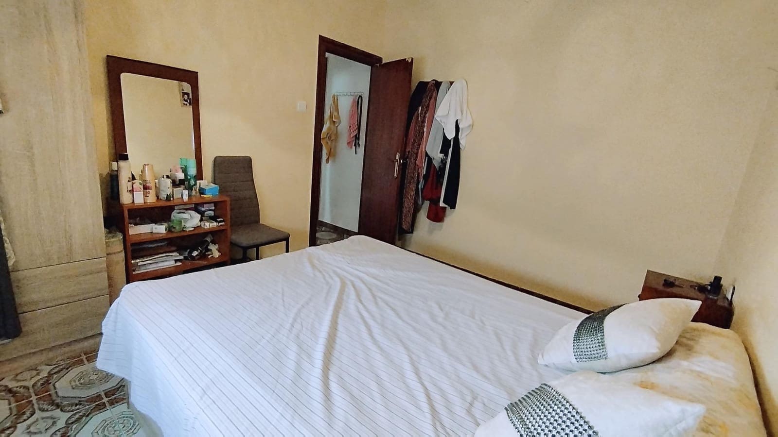 2 soveværelse Lejlighed til salg i Alicante by - € 62.000 (Ref: 9106616)