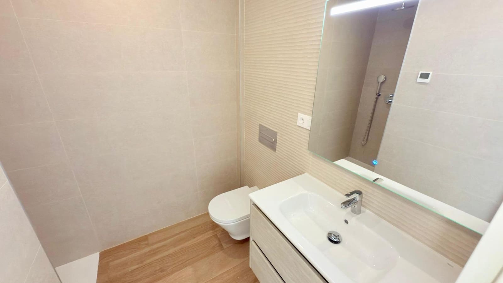 2 bedroom Apartment for sale in Finestrat with pool - € 360,000 (Ref: 9110436)