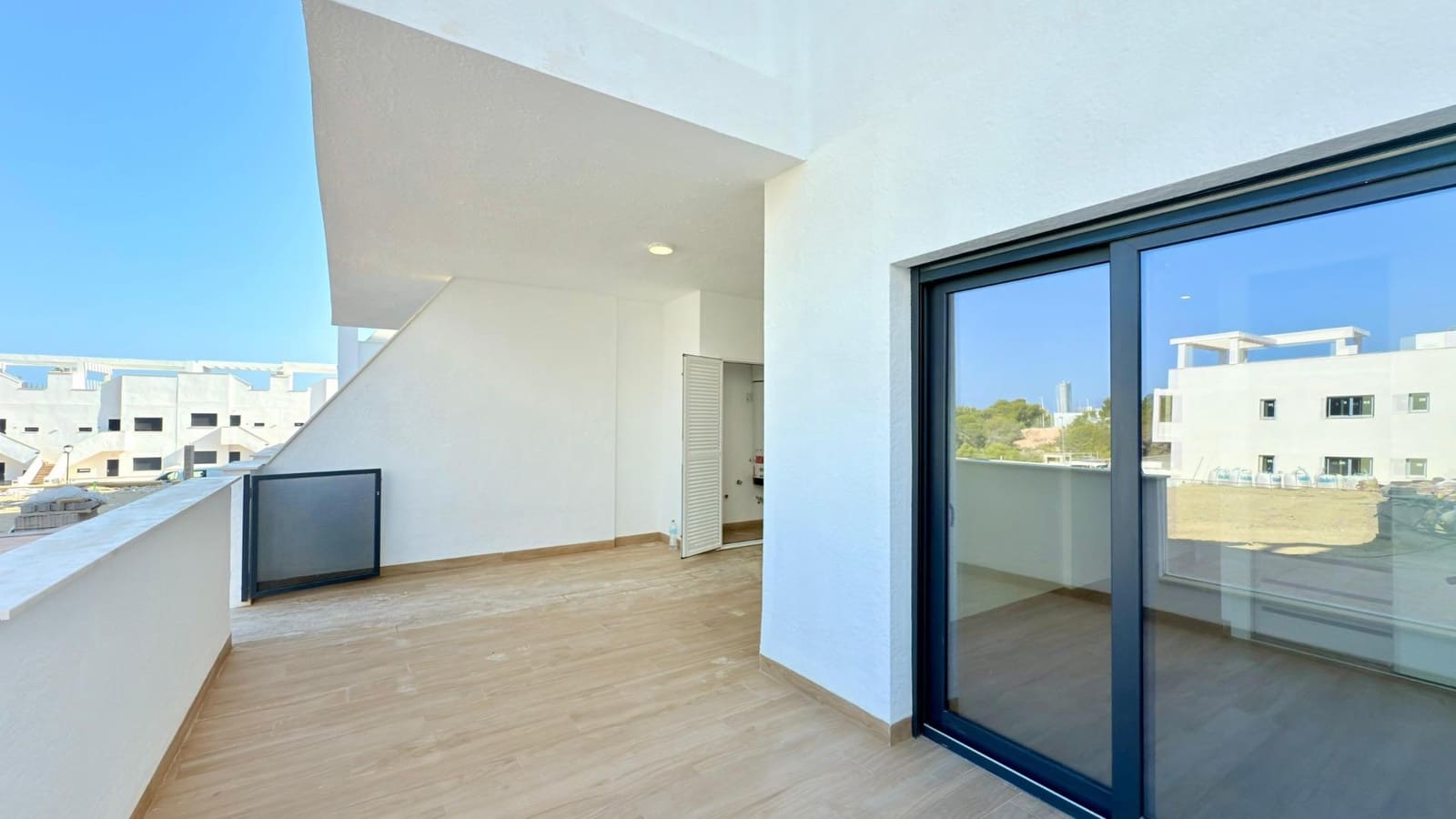 2 bedroom Apartment for sale in Finestrat with pool - € 360,000 (Ref: 9110436)