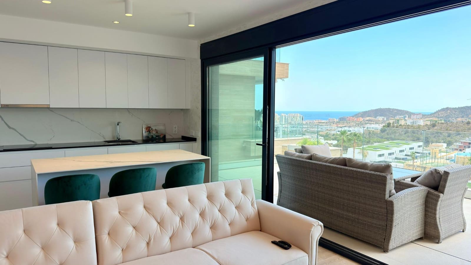 2 quarto Apartamento para arrendar em Finestrat - 1 900 € (Ref: 9112435)