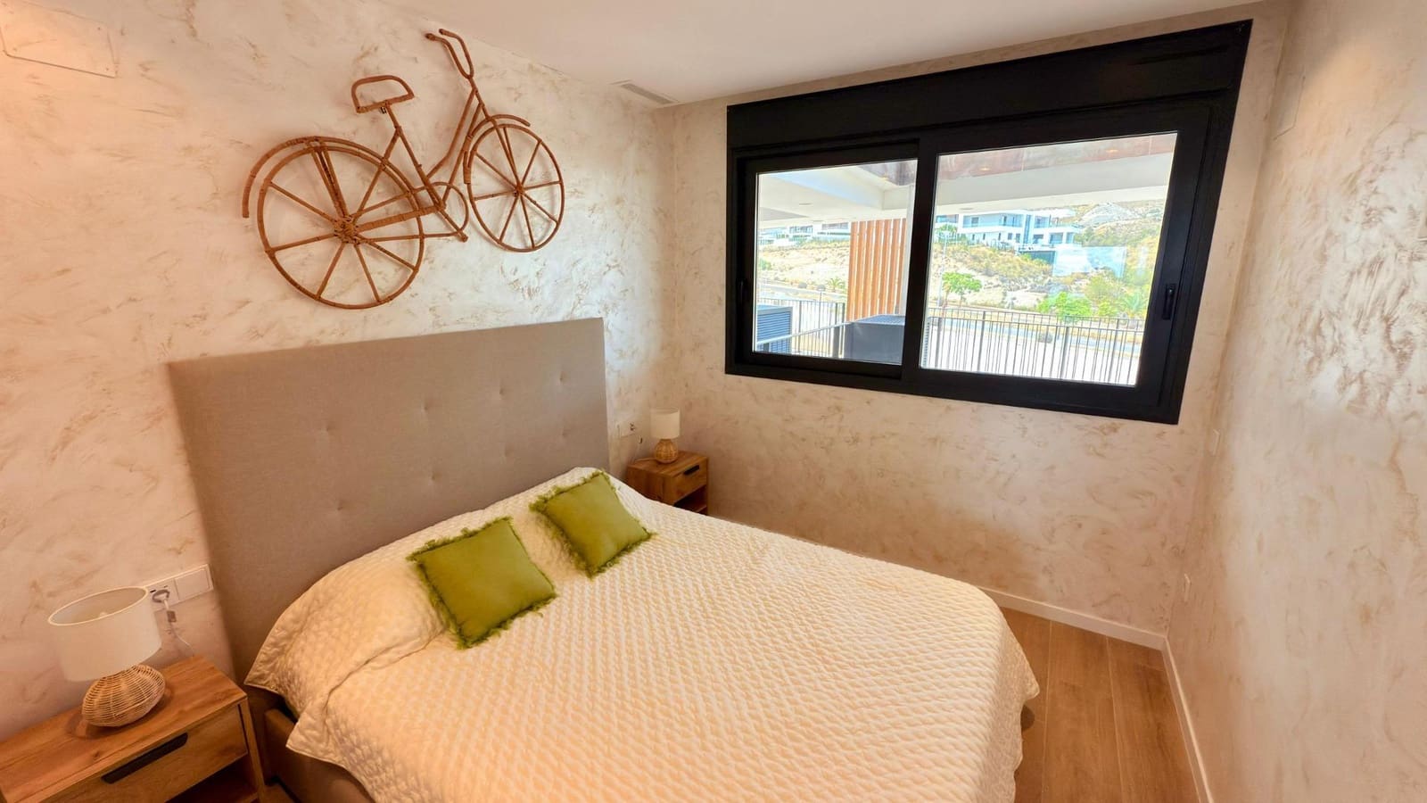 2 quarto Apartamento para arrendar em Finestrat - 1 900 € (Ref: 9112435)