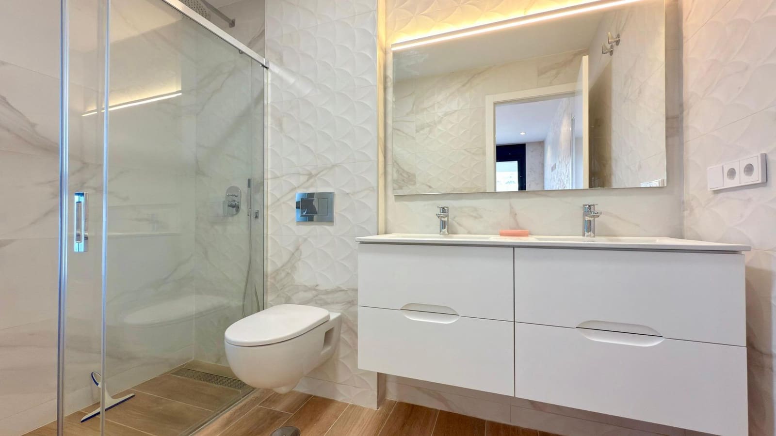 2 quarto Apartamento para arrendar em Finestrat - 1 900 € (Ref: 9112435)